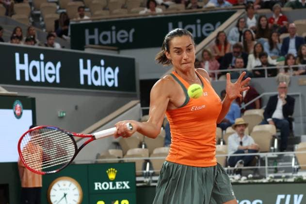ROLAND GARROS 2024 Thierry Larret Maxppp. Tennis. Roland Garros 2024. Internationaux de France de tennis. Stade Roland Garros, Paris (75). Court Philippe Chatrier : Eva LYS (GER) vs Caroline GARCIA (FRA) PARIS (75) STADE ROLAND GARROS PARIS ILE DE FRANCE FRANCE  Copyright: xThierryxLarret MAXPPPxThierryxLarretx TL_20240526_2511 0481403365st