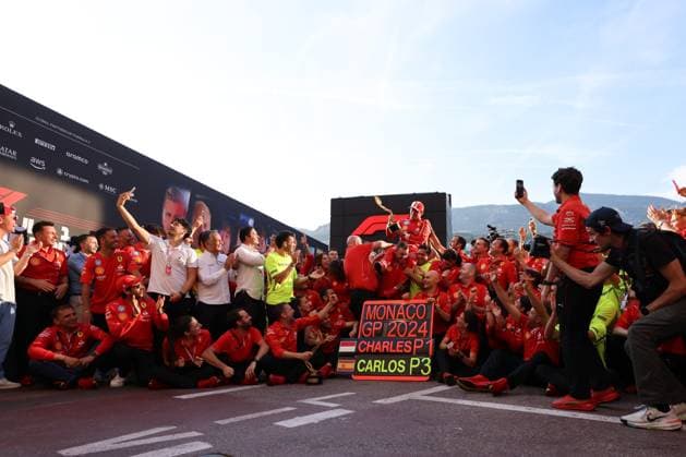 16 Charles Leclerc Scuderia Ferrari HP, 16 , 55 Carlos Sainz Scuderia Ferrari HP, 55 , Frederic Vasseur Scuderia Ferrari HP, Team Principal , Arthur Leclerc, Marc Gene, Antonio Fuoco, , Ferrari Victory Ceremony, Scuderia Ferrari, MCO, Monaco, Formula 1 World Championship, Monaco Grand Prix, 26 05 2024 MCO, Formula 1 World Championship, Monaco Grand Prix, 26 05 2024 Monaco Copyright: xEibner-Pressefoto AnnikaxGrafx EP_AGF