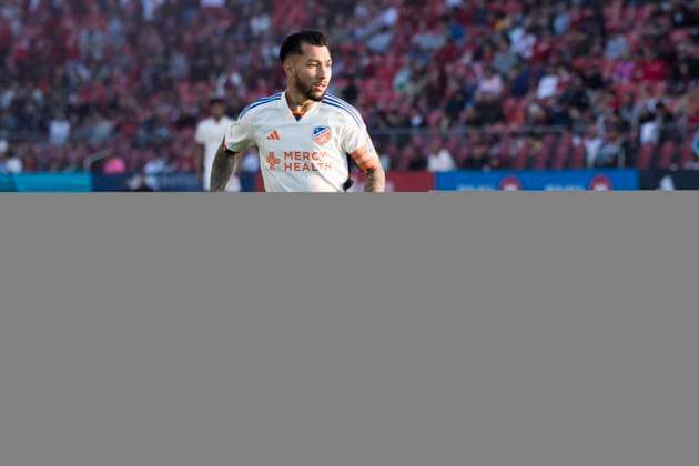 May 25, 2024, Toronto, Canada: Luciano Acosta of Cincinnati seen in action during the MLS, Fussball Herren, USA game between Toronto FC and FC Cincinnati at BMO field. Final score; Toronto 3:4 Cincinnati. Toronto Canada - ZUMAs197 20240525_aab_s197_139 Copyright: xAngelxMarchinix