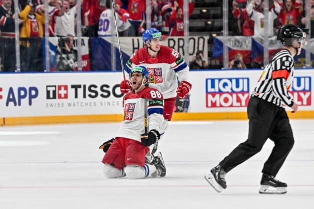 Bilder des Jahres 2024, Sport 05 Mai Sport Themen der Woche KW21 Sport Bilder des Tages PRAGUE, CZECH REPUBLIC - MAY 26: David Pastrnak of Czechia celebrate his goal during 2024 IIHF Ice hockey, Eishockey World Championship, WM, Weltmeisterschaft Czechia Final match between Switzerland and Czech Republic at Prague Arena on May 26, 2024 in Prague, Czech Republic. Prague Prague Arena Czech Republic *** PRAGUE, CZECH REPUBLIC MAY 26 David Pastrnak of Czechia celebrate his goal during 2024 IIHF Ice Hockey World Championship Czechia Final match between Switzerland and Czech Republic at Prague Arena on May 26, 2024 in Prague, Czech Republic Prague Prague Arena Czech Republic Copyright: xJustPictures.ch AndreaxBrancax jp-en-EuSpIm-AB_26052024_AAB_0779