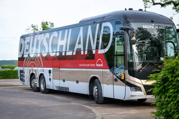 Arrival DFB team comes together in Blankenhain 20240526 The German senior mens national team came together today in Blankenhain in Thuringia to prepare for the European Home Championship in the next few days until 31 May 2024 By the evening, the national players had arrived at the Spa GolfResort Weimarer Land and were welcomed by numerous fans There were also one or two autographs