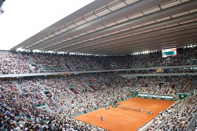 Internationaux de France de tennis de Roland Garros 2024 Ã Paris Fermeture du toit du court Philippe Chatrier avant la pluie - Internationaux de France de Tennis de Roland Garros 2024 - Jour 1 Ã Paris le 26 Mai 2024. Bertrand Rindoff Bestimage 2024 Tennis French Open of Roland Garros - Day 1 in Paris, France France  Copyright: xBERTRANDxRINDOFFxPETROFFx xBESTIMAGExBERTRANDxRINDOFFxPETROFFx xBESTIMAGEx