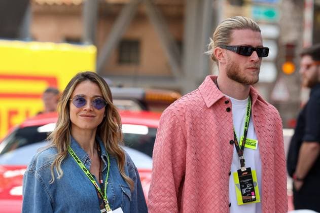 Diletta Leotta (italienische Moderatorin) mit Torwart von Newcastle Loris Karius, Rennen, Grosser Preis von Monaco, Motorsport, Herren, Formel 1, 26.05.2024 Monte Carlo Monaco MCO *** Diletta Leotta Italian presenter with Newcastle goalkeeper Loris Karius, Race, Monaco Grand Prix, Motorsport, Men, Formula 1, 26 05 2024 Monte Carlo Monaco MCO Copyright: xkolbert-press ChristianxKolbertx
