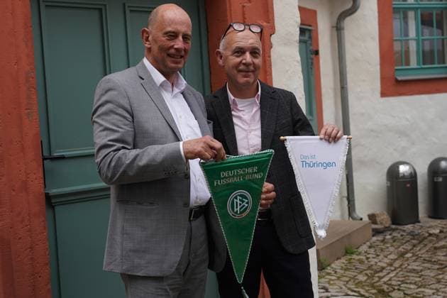 DFB President Bernd Neuendorf with Thuringias Economics Minister Wolfgang Tiefensee Blankenhain 27 05 2024 Training camp for the German national team in preparation for the European Championship, Golf Resort Weimarer Land