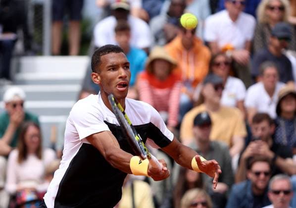 Felix Auger Aliassime of Canada in action French Open Tennis, Day 2, Tennis, Roland Garros, Paris, France - 27 May 2024  Copyright: xEllaxLing Shutterstockx 14506170g