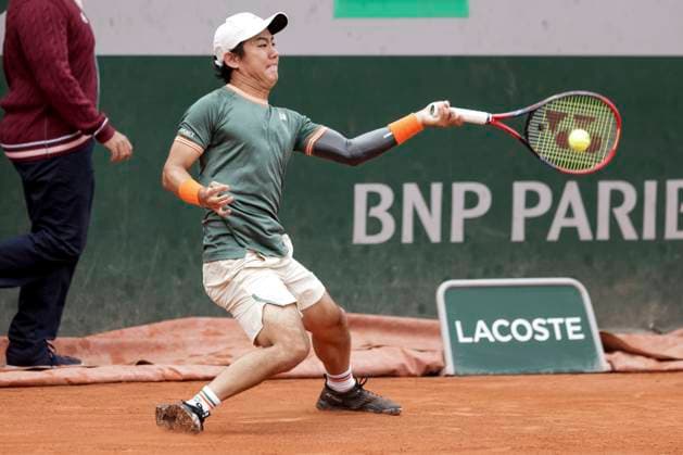 TENNIS - French Open 2024 PARIS,FRANCE,27.MAY.24 - TENNIS - ATP, Tennis Herren World Tour, French Open, Roland Garros, Grand Slam. Image shows Yoshihito Nishioka (JPN).  GEPAxpictures xPatrickxSteiner