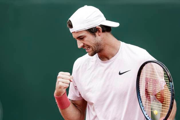 TENNIS - French Open 2024 PARIS,FRANCE,27.MAY.24 - TENNIS - ATP, Tennis Herren World Tour, French Open, Roland Garros, Grand Slam. Image shows the rejoicing of Henri Squire (GER).  GEPAxpictures xPatrickxSteiner