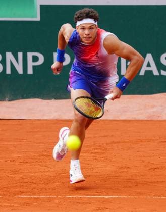 Ben Shelton in first round action French Open Tennis, Day 2, Tennis, Roland Garros, Paris, France - 27 May 2024  Copyright: xJavierxGarcia Shutterstockx 14506169e