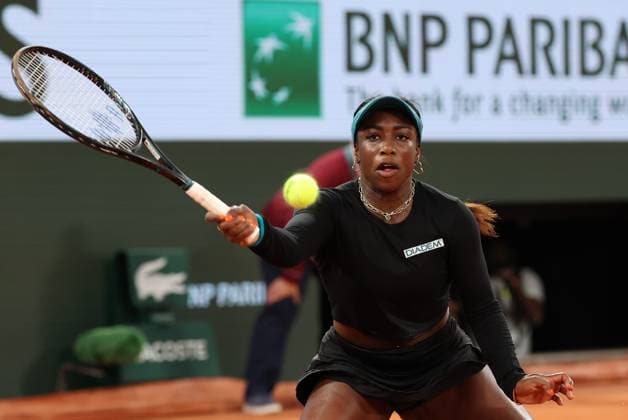 ROLAND GARROS 2024 Thierry Larret Maxppp. Tennis. Roland Garros 2024. Internationaux de France de tennis. Stade Roland Garros, Paris (75). Le 27 mai 2024. Court Philippe Chatrier : Sachia VICKERY (USA) vs Ons JABEUR (TUN) PARIS (75) STADE ROLAND GARROS PARIS ILE DE FRANCE FRANCE  Copyright: xThierryxLarret MAXPPPxThierryxLarretx TL_20240527_0213 0481698325st
