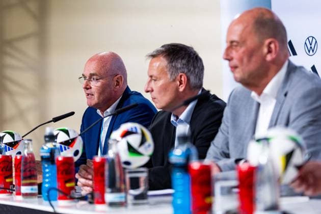 27 05 2024, GER, Football, Men, Season 2023 2024, DFB National Team Training Camp Blankenhain Opening Press Conference at Blankenhain Castle In the picture Matthias Grafe Managing Director Spa Golf Resort Weimarer Land Attending the opening press conference are Wolfgang Tiefensee Thuringian Minister of Economic Affairs Bernd Neuendorf DFB President Jens Kramer Mayor Blankenhain Matthias Grafe Managing Director Spa Golf Resort Weimarer Land 99444 Blankenhain Castle Blankenhain Thuringia Germany