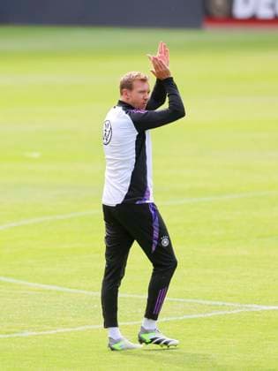 National coach Julian Nagelsmann Germany claps his hands, public training day 1, training camp of the German national team, Ernst Abbe Sportfeld, 27 05 2024, Jena, Germany