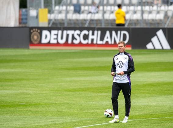Football, Men, Season 2023 2024, German national team, European Championship preparation, public training in Jena, in the picture national coach Julian Nagelsmann Germany , 27 05 2024, Copyright: xSebastianxRäppold MatthiasxKochx
