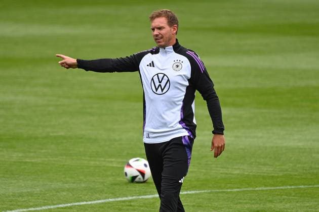 National coach Julian NAGELSMANN GER gestures, gives instructions, single image, cropped single motif, half figure, half figure public training in Jena, Erst Abbe Sportfeld German national football team, football training camp in Blankenhain Thuringia on 27 05 2024,