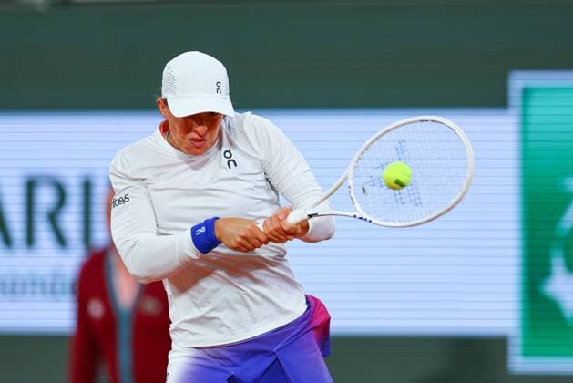 2024.05.27 Paryz Tenis French Open Roland Garros 2024 Iga Swiatek - Leolia Jeanjean N Z Iga Swiatek Foto Pawel Andrachiewicz PressFocus 2024.05.27 Paris Tennis French Open Roland Garros 2024 Iga Swiatek - Leolia Jeanjean Iga Swiatek Photo Pawel Andrachiewicz PressFocus NEWSPIX.PL --- Newspix.pl  20240527_PF_PA251