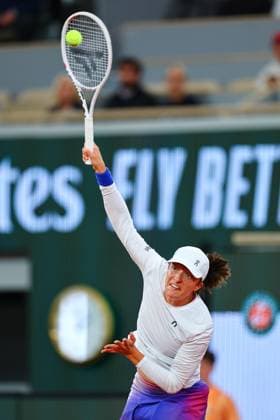 2024.05.27 Paryz Tenis French Open Roland Garros 2024 Iga Swiatek - Leolia Jeanjean N Z Iga Swiatek Foto Pawel Andrachiewicz PressFocus 2024.05.27 Paris Tennis French Open Roland Garros 2024 Iga Swiatek - Leolia Jeanjean Iga Swiatek Photo Pawel Andrachiewicz PressFocus NEWSPIX.PL --- Newspix.pl  20240527_PF_PA257