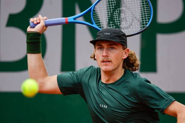 27 05 2024 Tennis, French Open 2024 Roland Garros, FRA, Men™s Singles Court Court 8 MaxPurcell AUS Henri Squire GER Picture from left Max Purcell AUS Copyright: HMBxMedia AntonioxBorga