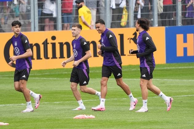 Rocco Reitz, Brajan Gruda, Jamal Musiala and Leroy Sane Germany Germany , Jena 27 05 2024 Public training camp for the German national team in preparation for the European Championship, Ernst Abbe Sportfeld