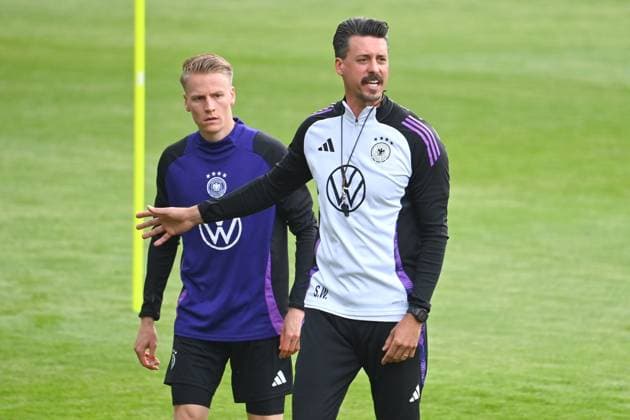 Sandro WAGNER Co Trainer GER , hi Chris FUEHRICH Public Training in Jena , Erst Abbe Sportfeld German National Soccer Team , Soccer Training Camp in Blankenhain Thueringen on 27 05 2024,