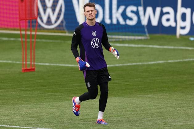 European Championship soccer training camp public training session on 27 05 2024 at Ernst Abbe Sportfeld in Jena Alexander Nübel Germany xMSx