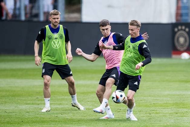 DFB training camp public training 27 05 2024 duel Brajan Gruda Germany , Chris Führich Germany DFB training camp public training Jena, Ernst Abbe Sportfeld on 27 05 2024 Copyright: xBEAUTIFULxSPORTS Wunderlx