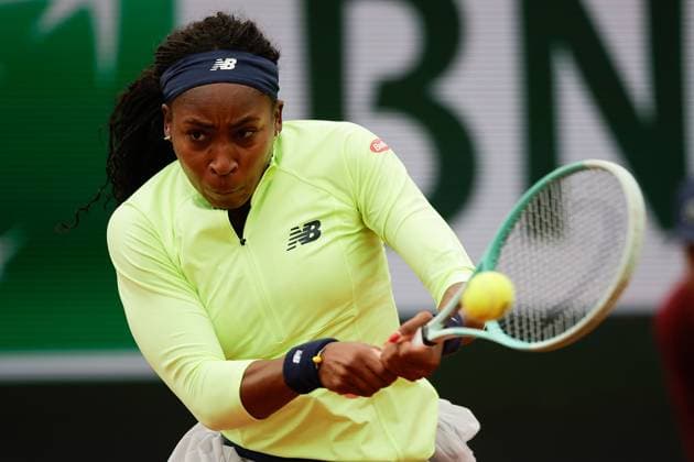 27 05 2024 Tennis, French Open 2024 Roland Garros, FRA, Women™s Singles picture v li Coco Gauff United States plays a backhand Copyright: HMBxMedia AntonioxBorga
