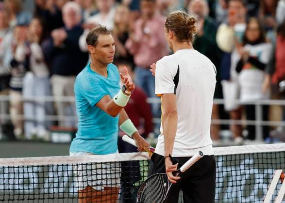 Rafael Nadal congratulates the winner Alexander Zverev, Emotion Tennis French Open 2024 Roland Garros Paris France 27 May 2024 Copyright: xJuergenxHasenkopfx