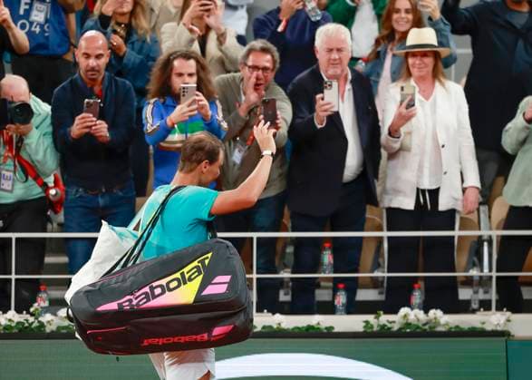 Rafael Nadal ESP leaves the court after his defeat in the tournament, Emotion Tennis French Open 2024 Roland Garros Paris France 27 May 2024 Copyright: xJuergenxHasenkopfx