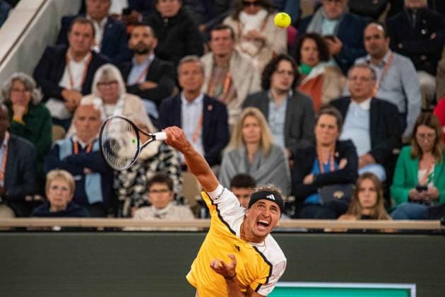 Alexander Zverev (GER) TENNIS : Roland Garros 2024 - Paris - 27 05 2024 BaptisteAutissier Panoramic 