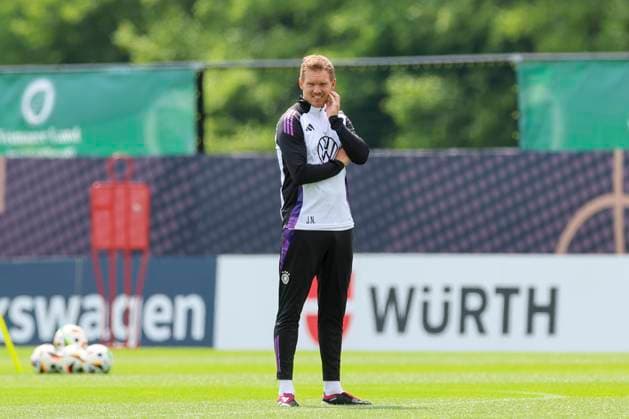 National coach Julian Nagelsmann looks on, training camp of the German national team, Blankenhain, Germany