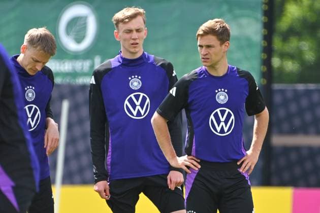 from right Joshua KIMMICH, Maximilian BEIER, Chris FUEHRICH Training at the Golf Resort Weimarer Land,Training ground German national soccer team,Soccer training camp in Blankenhain Thuringia on 27 05 2024,