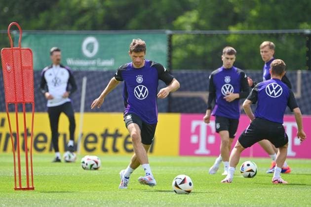 Thomas MUELLER on the ball, action training at the Golf Resort Weimarer Land, training ground German national soccer team, soccer training camp in Blankenhain Thuringia on 27 05 2024,