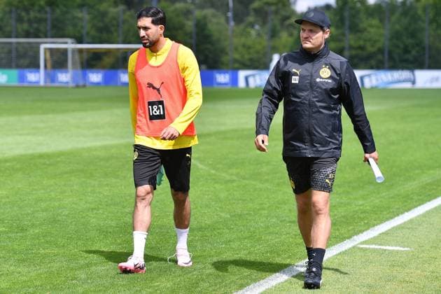 Soccer 1 Bundesliga training Borussia Dortmund on 28 05 2024 at the training ground Hohenbuschei in Dortmund Emre Can Dortmund , left Edin Terzic coach head coach Dortmund , right xRx