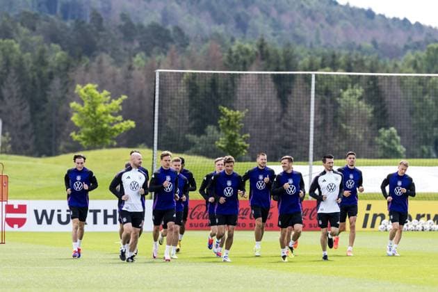 DFB training camp training 28 05 2024 Warm-up at the start of training DFB training camp training Blankenhain, Golf Spa Resort Weimarer Land on 28 05 2024 Copyright: xBEAUTIFULxSPORTS Wunderlx