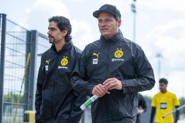 Training Borussia Dortmund, 28 05 2024 Edin Terzic Borussia Dortmund, Head Coach Training session of Borussia Dortmund on 28 05 2024 before the UEFA Champions League final against Real Madrid, training ground Hohenbuschei, Dortmund DFL regulations prohibit any use of photographs as image sequences and or quasi video Copyright: xBEAUTIFULxSPORTS Meuselx