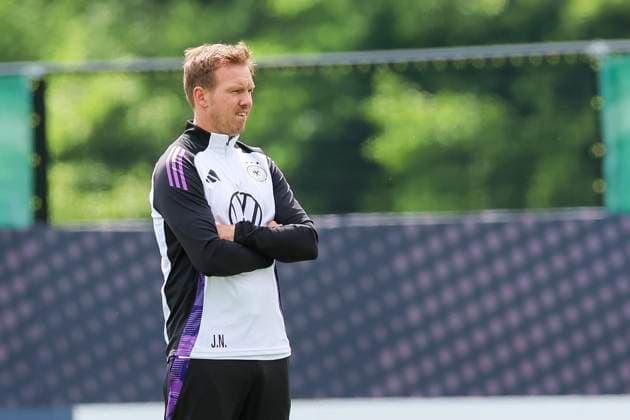 National coach Julian Nagelsmann looks on, Public training day 2, Training camp of the German national team, Ernst Abbe Sportfeld, 28 05 2024, Jena, Germany