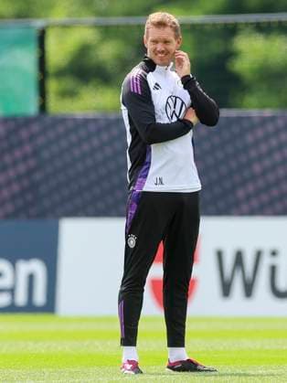 National coach Julian Nagelsmann looks on, Public training day 2, Training camp of the German national team, Ernst Abbe Sportfeld, 28 05 2024, Jena, Germany