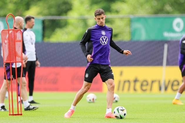Kai Havertz controls the ball, public training day 2, training camp of the German national team, Ernst Abbe Sportfeld, 28 05 2024, Jena, Germany