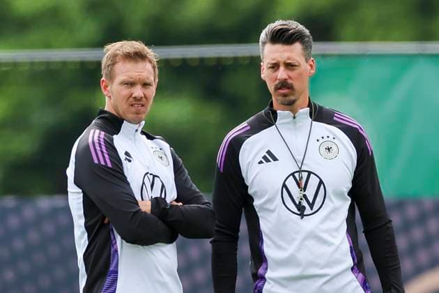 National coach Julian Nagelsmann and co-coach Sandro Wagner watch, public training day 2, training camp of the German national team, Ernst Abbe Sportfeld, 28 05 2024, Jena, Germany