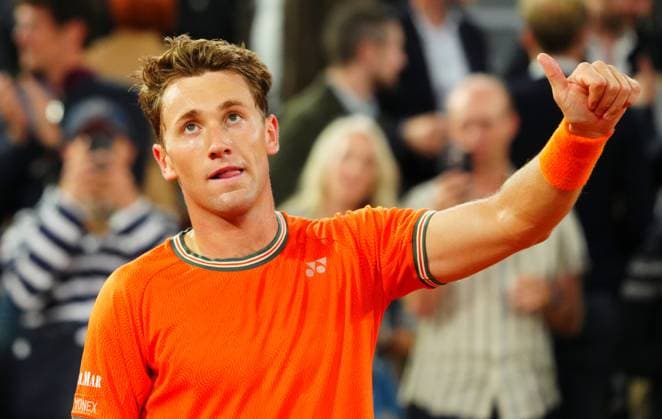 Casper Ruud celebrates his first round win French Open Tennis, Day 3, Tennis, Roland Garros, Paris, France - 28 May 2024  Copyright: xJavierxGarcia Shutterstockx 14506171ci