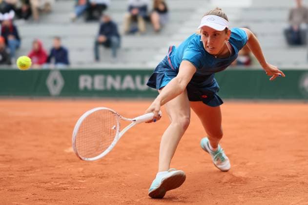 Belgian Elise Mertens pictured in action during a tennis match between Belgian Mertens and Argentinian Carle, in the first round of the women s singles, at the Roland Garros French Open tennis tournament, in Paris, France, Tuesday 28 May 2024. This year s tournament takes place from 26 May to 09 June. BENOITxDOPPAGNE  x93527295x