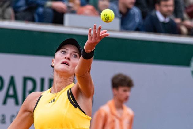 Tennis, French Open, Tag 3 Kristina Mladenovic (FRA) TENNIS : Roland Garros 2024 - Paris - 28 05 2024 BaptisteAutissier Panoramic 
