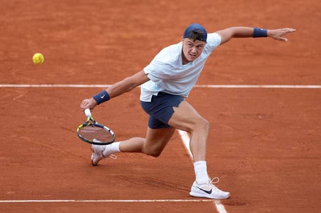 Tennis, French Open, Tag 3 Holger Rune of Denmark in action French Open Tennis, Day 3, Tennis, Roland Garros, Paris, France - 28 May 2024  Copyright: xEllaxLing Shutterstockx 14506173af