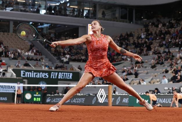 (240529) -- PARIS, May 29, 2024 -- Aryna Sabalenka of Belarus hits a return during the women s singles first round match between Aryna Sabalenka of Belarus and Erika Andreeva of Russia at the French tennis tournament at Roland Garros in Paris, France, on May 28, 2024. ) (SP)FRANCE-PARIS-TENNIS-FRENCH OPEN-WOMEN S SINGLES GaoxJing 