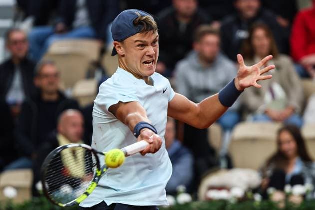 2024 French Open - Day 3 Holger Rune is playing against Daniel Evans in the first round of the men s singles at the Roland Garros French Open tennis tournament on day three in Paris, France, on May 28, 2024. Paris France  Copyright: xIbrahimxEzzatx originalFilename:ezzat-notitle240528_npF6B.jpg