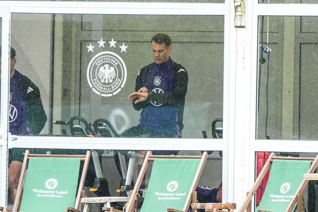 Goalkeeper Manuel Neuer Germany Goalie Germany trains on the ergometer and checks his heart rate monitor Blankenhain 29 05 2024 Training camp for the German national team in preparation for the European Championship, Golf Resort Weimarer Land