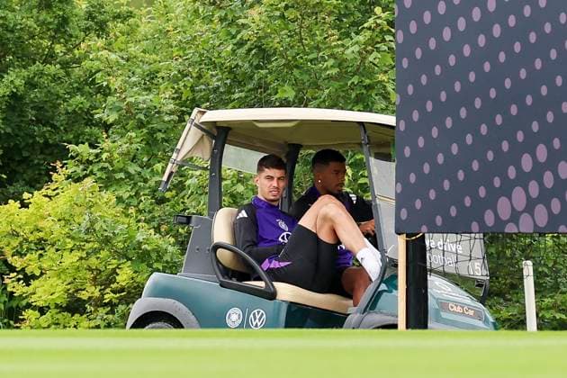 Kai Havertz is driven to the training ground in a golf cart, training day 3, training camp of the German national team, Spa and GolfResort Weimarer Land, 29 05 2024, Blankenhain, Germany