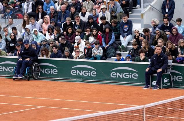 A line judge in a wheelchair French Open Tennis, Day 4, Tennis, Roland Garros, Paris, France - 29 May 2024  Copyright: xEllaxLing Shutterstockx 14513225o