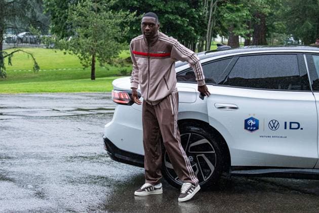 Randal Kolo Muani FOOTBALL : Arrivee des joueurs de lÂ’Equipe de France - Clairefontaine - 29 05 2024 BaptisteAutissier Panoramic 