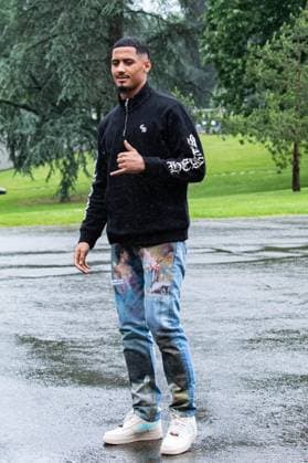 William Saliba FOOTBALL : Arrivee des joueurs de lÂ’Equipe de France - Clairefontaine - 29 05 2024 BaptisteAutissier Panoramic 
