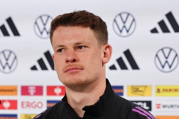 Goalkeeper Alexander Nuebel answers questions from journalists, press conference day 3, training camp of the German national team, castle, 29 05 2024, Blankenhain, Germany